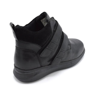 Extra Wide Walking Boot For Swollen Feet