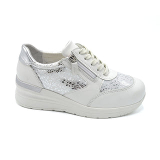 DB Cockatoo Extra Wide Zipped Trainer