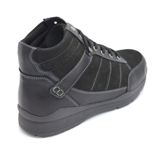 Air-Cushioned Lace-up Boot For Custom Orthotics