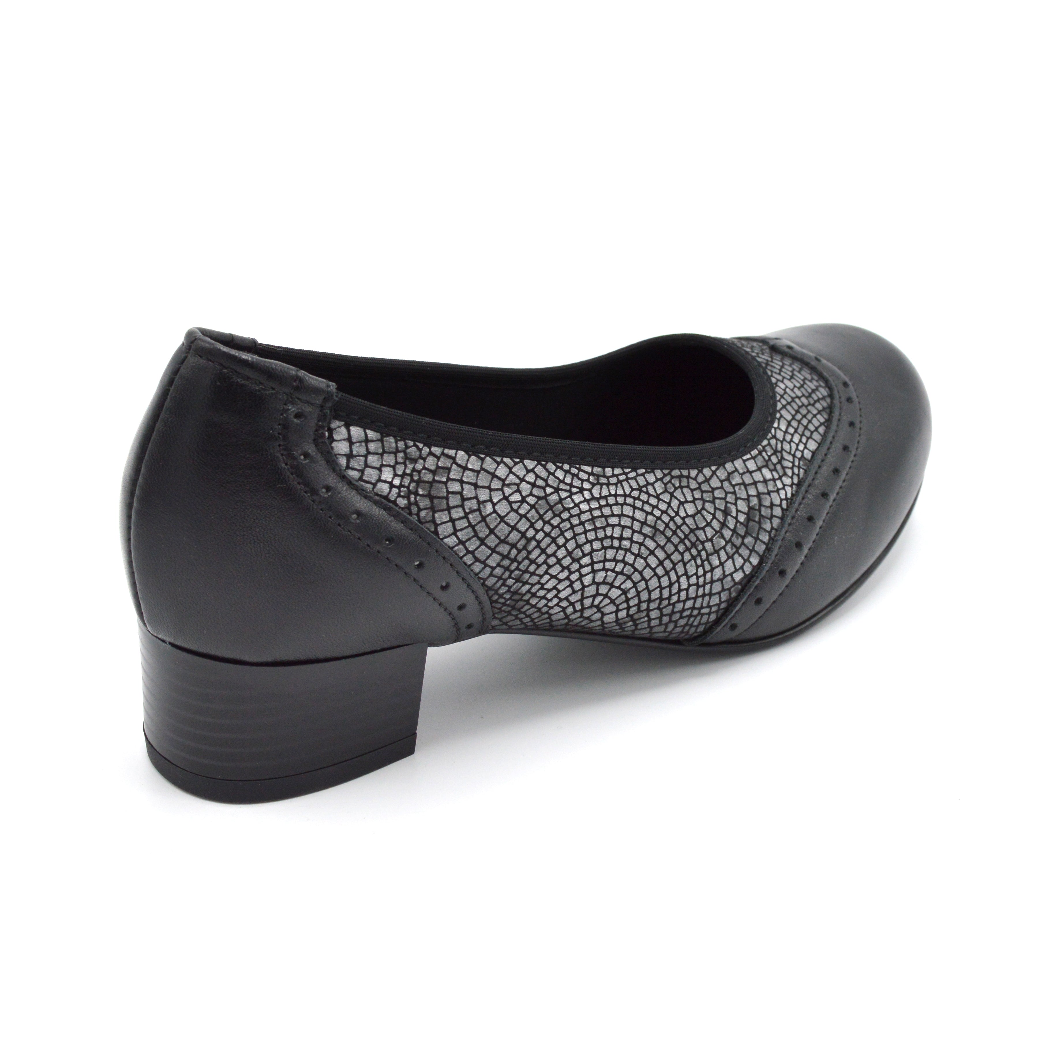 Heeled Wider Fit Court Shoe for Swollen Feet